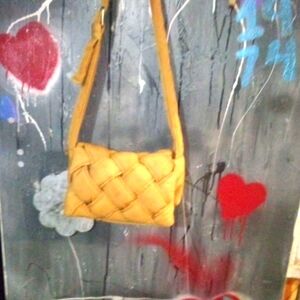 STREET LEVEL The Lark Puffy Woven Crossbody Bag